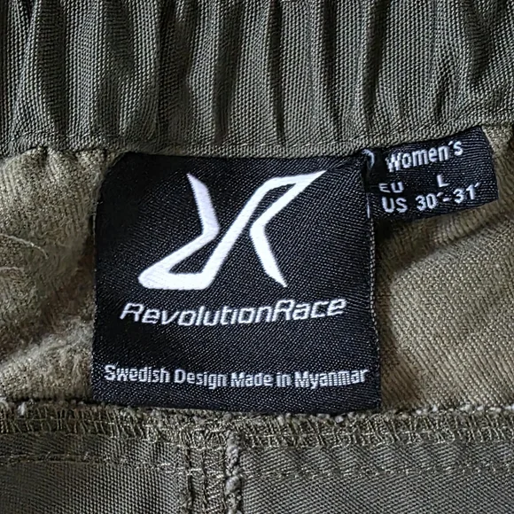Revolution Khaki Women's Cargo Shorts - Picture 6 of 7
